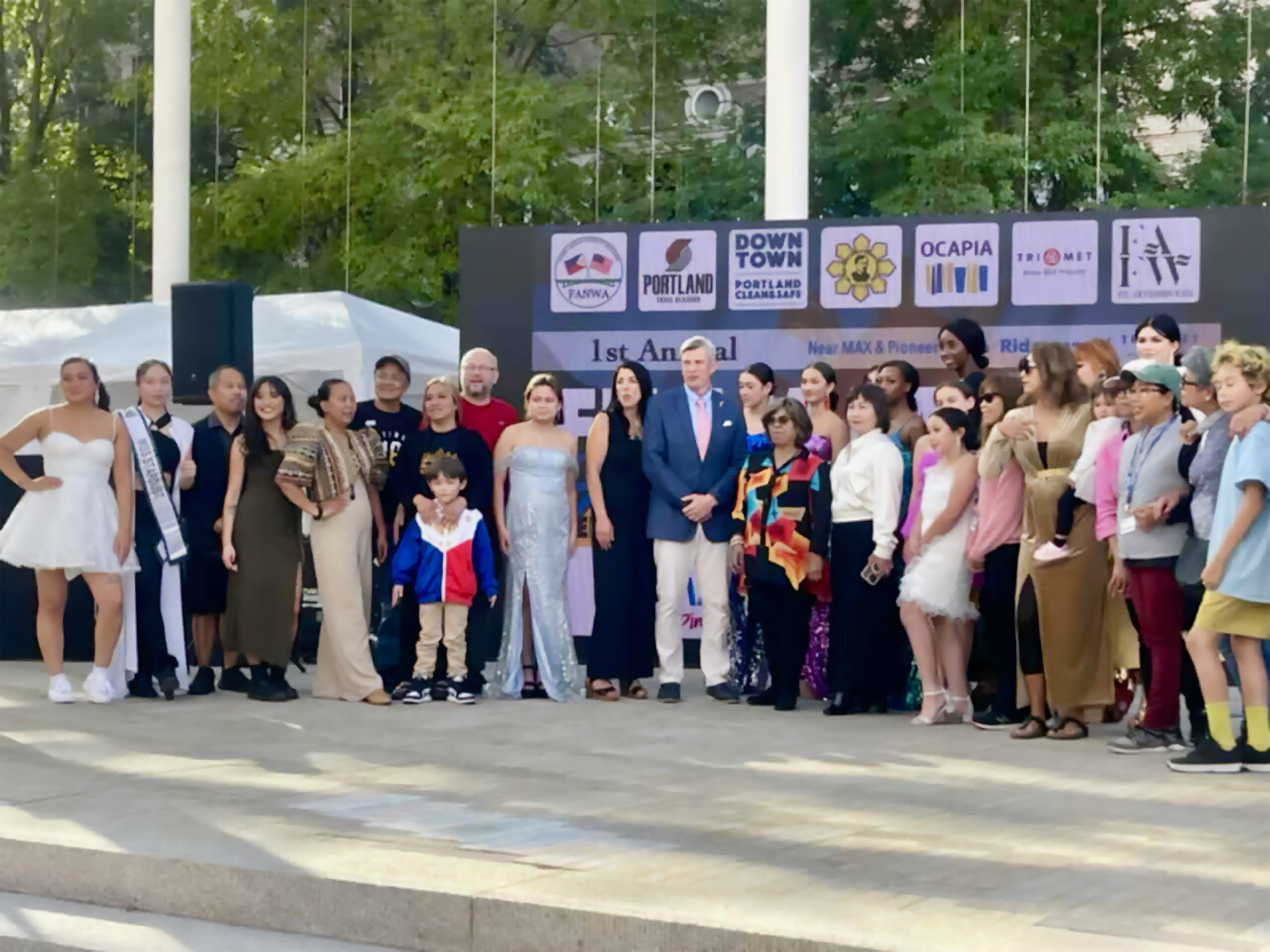 Mayoral Candidate, Marco Rubio, joins everyone on stage for a photo at FilAm Family FunFest 2024